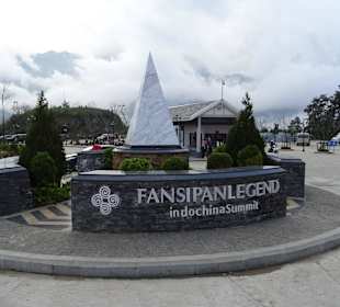 Riesiges Gelände, alles neu