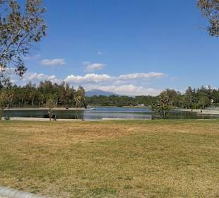 Großer See in der nähe vom Meer