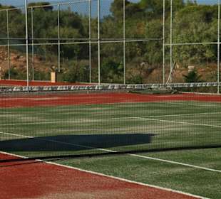 Nashira Tennisplätze