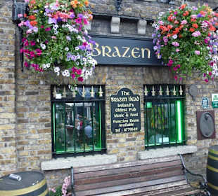 Aussenansicht und Eingang