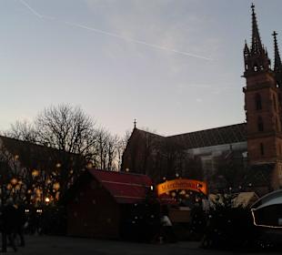 Mit Weihnachtsmarkt