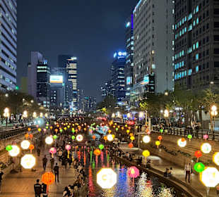 Tolle Stimmung am Cheonggyecheon