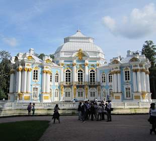 "Kleiner" Pavillon im Park