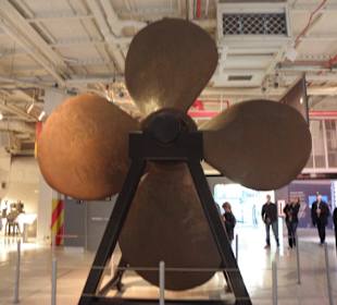 Intrepid Flugzeugträger