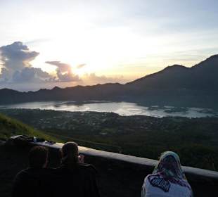 Sonnenaufgang auf dem Vulkan Batur