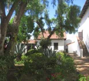 Innenhof und Eingang zur Basilica