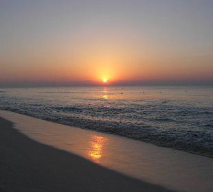 Sonnenaufgang am Strand