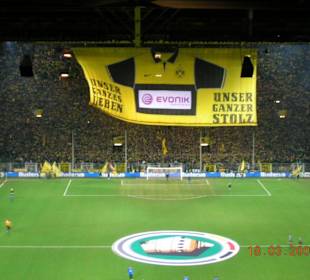 Blick auf die Südtribüne