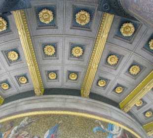  Decke der Säulenhalle der Siegessäule