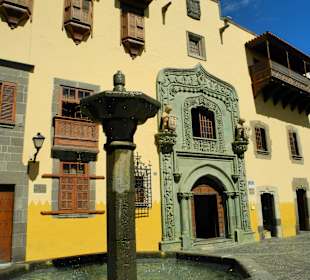 Kolumbushaus am Platz Pilar Nuevo