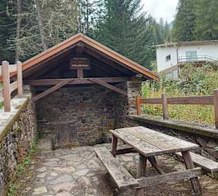 Zum Ausruhen nach der Umrundung des Sees