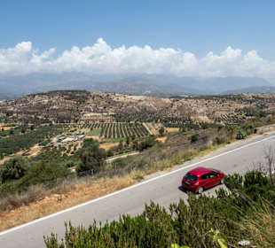 Zufahrtsstrasse zum Parkplatz