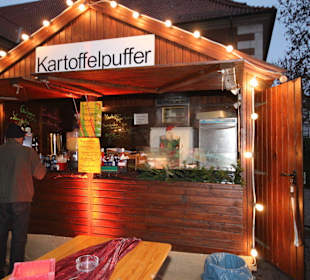 Weihnachtsbuden auf dem Spittaplatz