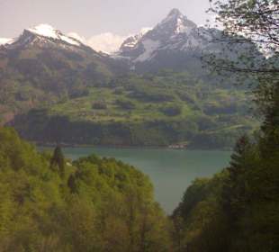 Aussicht vom Wasserfall zum See