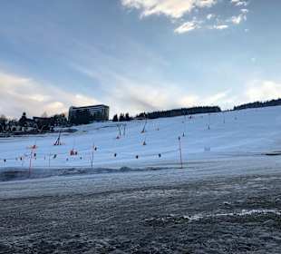 Blick unterhalb der Piste Richtung Hotel