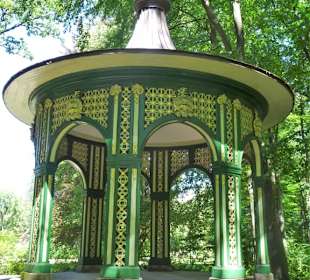 Der Treillage-Pavillon im Garten der Eremitage