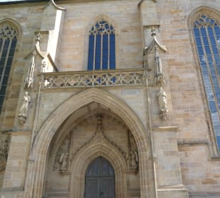 Portal an der Rückseite vom Dom (geschlossen)