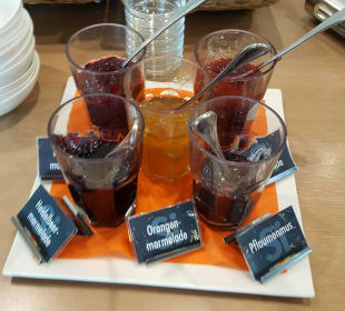 Auswahl am Frühstücksbuffet Hotel Silicium