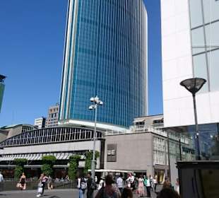 World Thre Center.