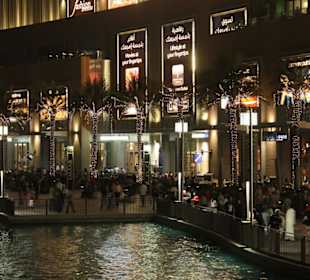 Neben dem Burj Khalifa