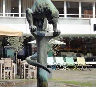 Eindrücke vom Bahkauvbrunnen