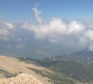 Ausblick oben von Bergspitze