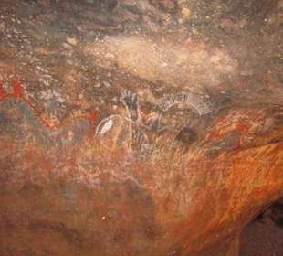 Felsenmalereien am Uluru