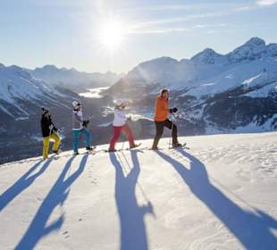 Schneeschuhlaufen im Engadin