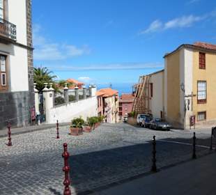 Blick herunter zum Meer