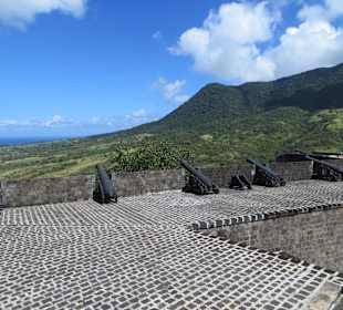 Aussicht und Kanonen Brimstone Hill Festung