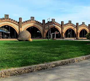 Codorniu - Modernisme, Architekt: Puig i Cadafalch