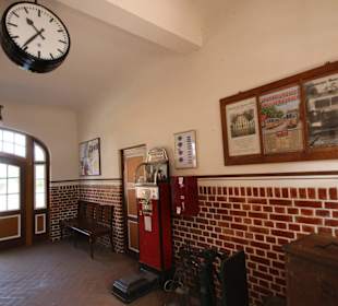 In der Schalterhalle