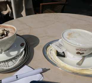Zur Kaffeepause beim Café Reichard