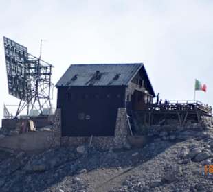 Widok na najbliższe schronisko