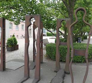 Das Denkmal Endzeit in Magdeburg