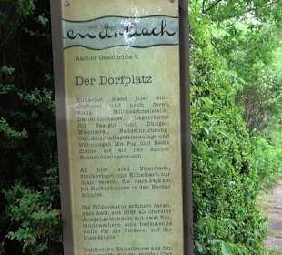 Dorfplatz am Rathaus