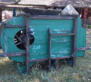 Zabytkowe narzędzia pracy