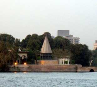 Das Nilometer von der Wasserseite aus gesehen
