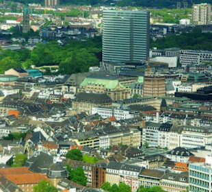 Vom Rheinturm runter verschiedene Fenster