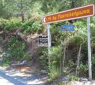 Hinweisschild zum Kloster