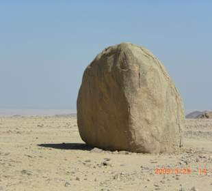 Ein Ei in der Wüste