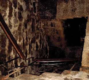 Innentreppe im Asenturm