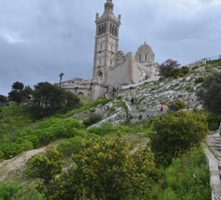 Treppe zur Notre Dame de la Garde