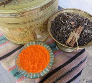 Safran, Nelken + Zimt