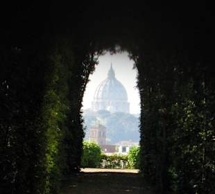 Blick zum Petersdom
