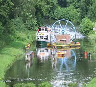 Hier kommt das 3 Schiff aus Elblag an