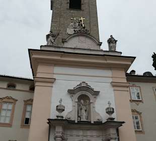 Die prächtig ausgestattete Abteikirche St. Peter