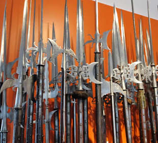 Impressionen aus der Rüstkammer des Landesmuseums