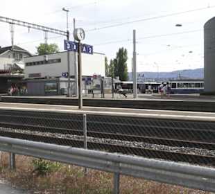 Bahnhof Tiefenbrunnen