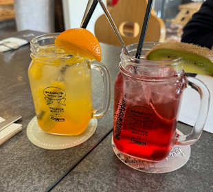Hausgemachte Limonaden